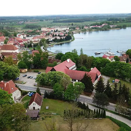 Zajazd Pod Kasztanami *